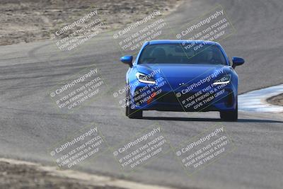 media/Nov-10-2025-Private Event (Mon) [[7fd464aee1]]/Novice/Session 2 (Phil Hill)/